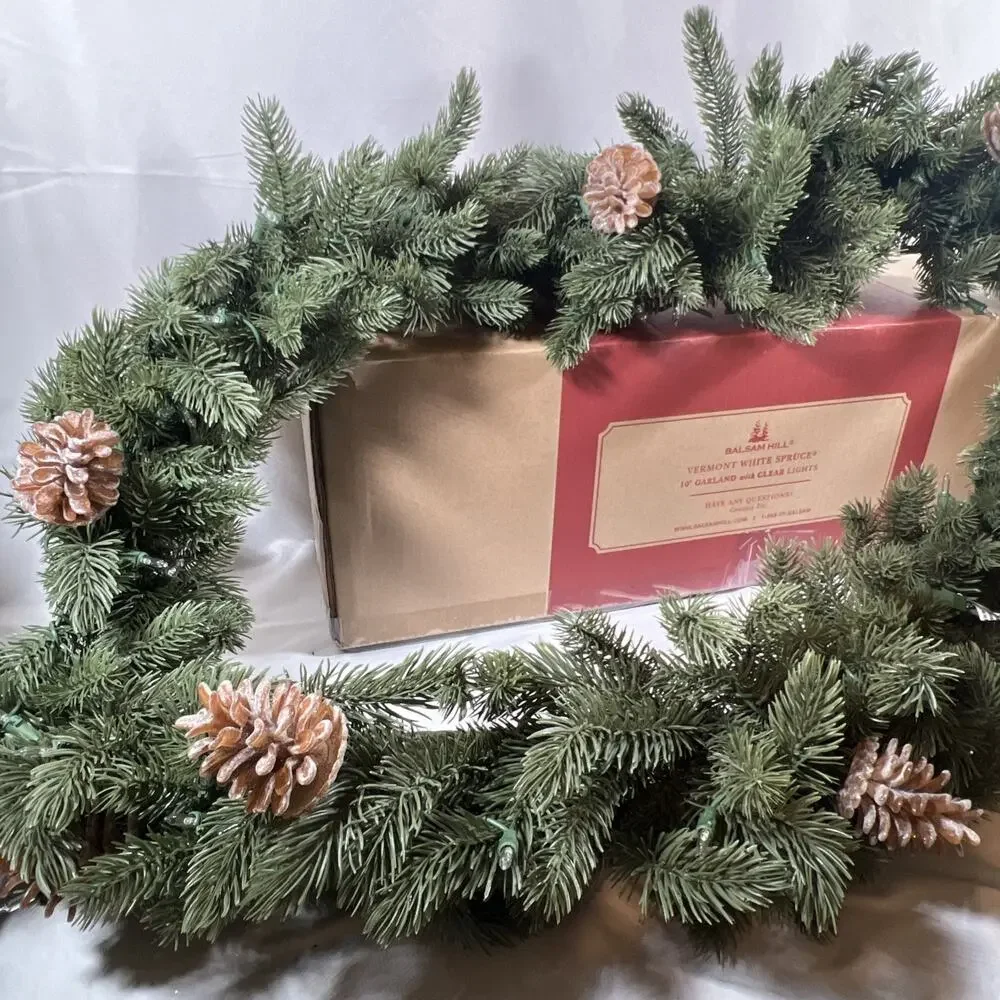 Balsam Hill Vermont White Spruce 10’ Garland Clear Lights Christmas Mantel